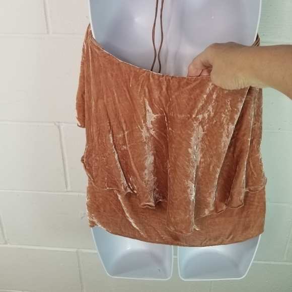 Alice + Olivia Marybeth velvet halter top - Picture 11 of 14